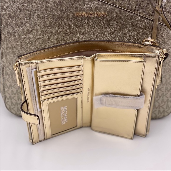 Michael Kors Large Chain Shoulder Bag and Wallet Set - Picture 9 of 11